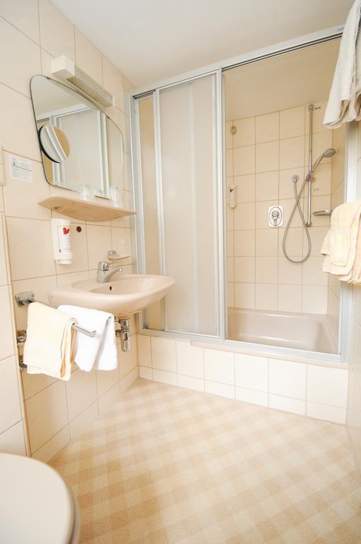Gaestehaus Wieghardt Braubach Habitación foto